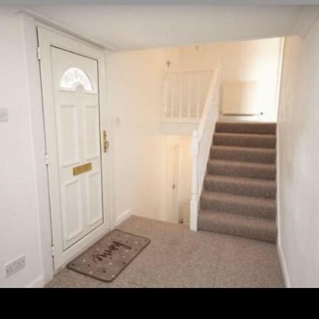 Bathgate Handy House Екстер'єр фото