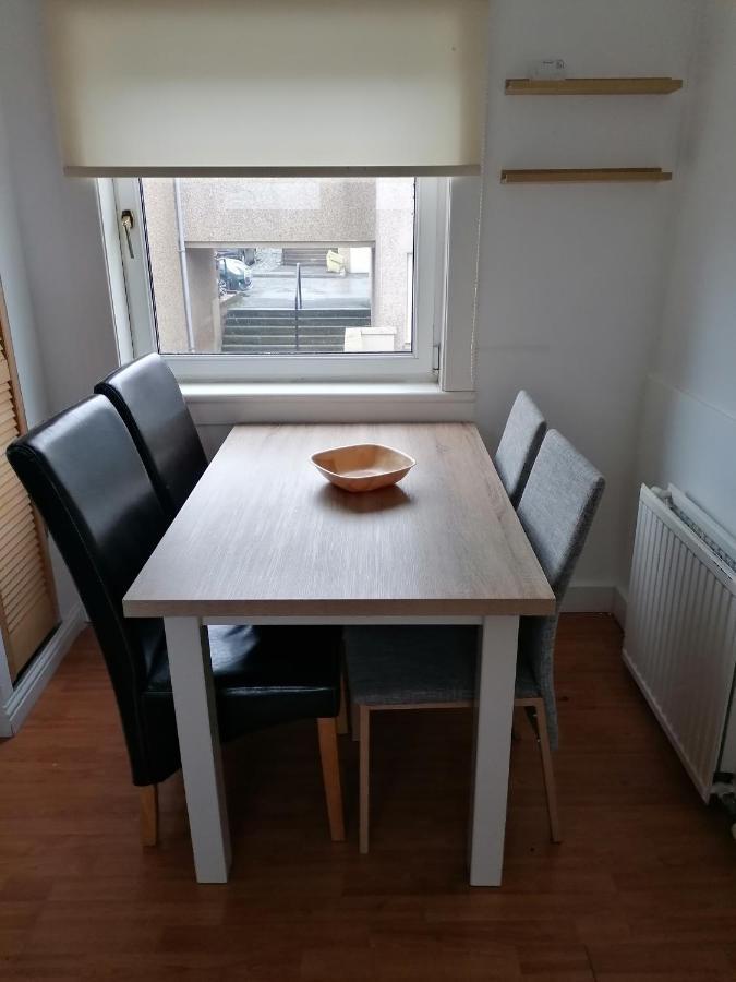 Bathgate Handy House Екстер'єр фото